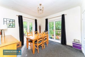 Dining Room- click for photo gallery
